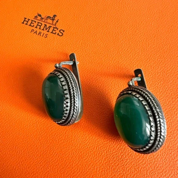 Vintage Bronze Earrings with green stone - Picture 3 of 11